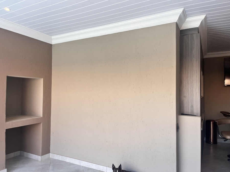 4 Bedroom Property for Sale in Wilkoppies North West
